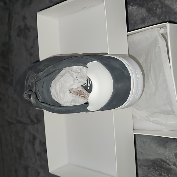 Calvin Klein Fuego Calf Suede Sneakers.BRAND NEW IN ORIGINAL BOX!!! - Picture 3 of 8